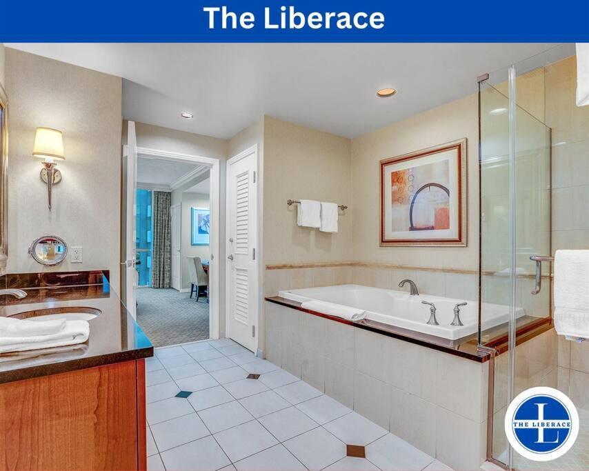 The Liberace Aparthotel Лас Вегас Екстериор снимка
